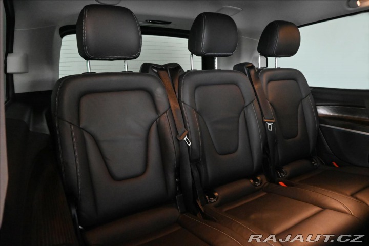Mercedes-Benz V 2,0 300d 174 KW XL 8/MÍST 2023