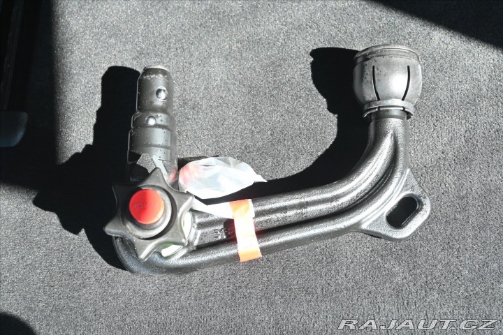 Mercedes-Benz V 2,0 300d 174 KW XL 8/MÍST 2023