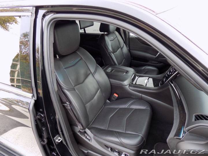 Cadillac Escalade 6.2/ESV/V8/AWD/Platinum/ 2017