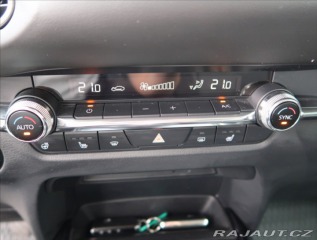 Mazda CX-30 2,0 i ČR  1 MAJITEL 2020