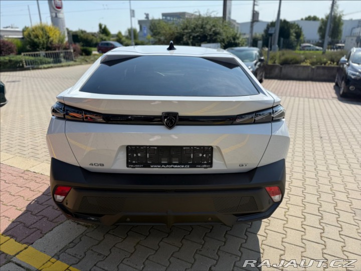 Peugeot 408 1,2 Hybrid 145 e-DCS6 GT 2025