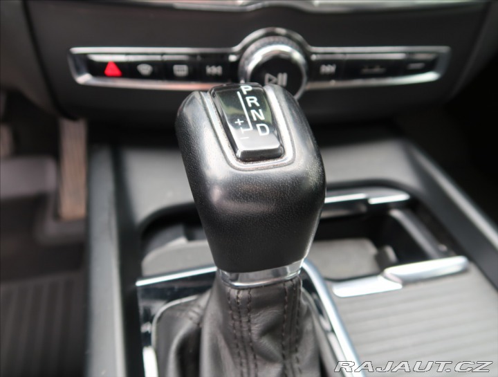 Volvo XC60 2,0 D4 AWD AUT MOMENTUM 2018