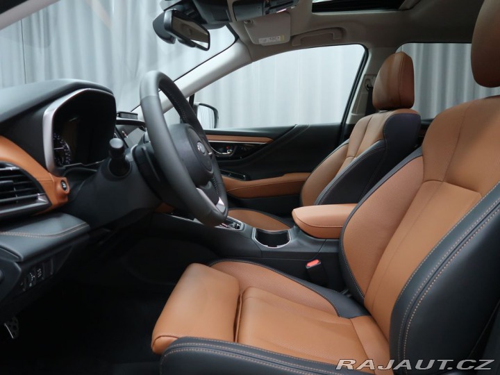 Subaru Outback TOURING 4X4 + hnědá kůže. 2025