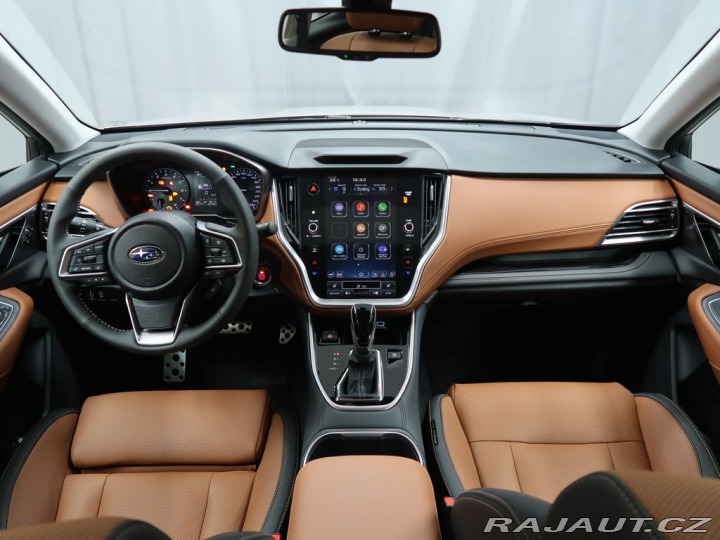 Subaru Outback TOURING 4X4. REZERVACE! 2025