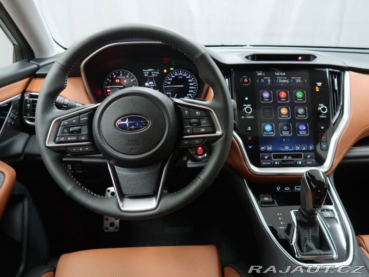 Subaru Outback TOURING 4X4. REZERVACE! 2025