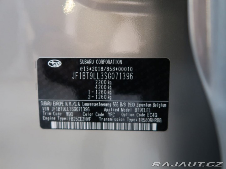 Subaru Outback TOURING 4X4. REZERVACE! 2025