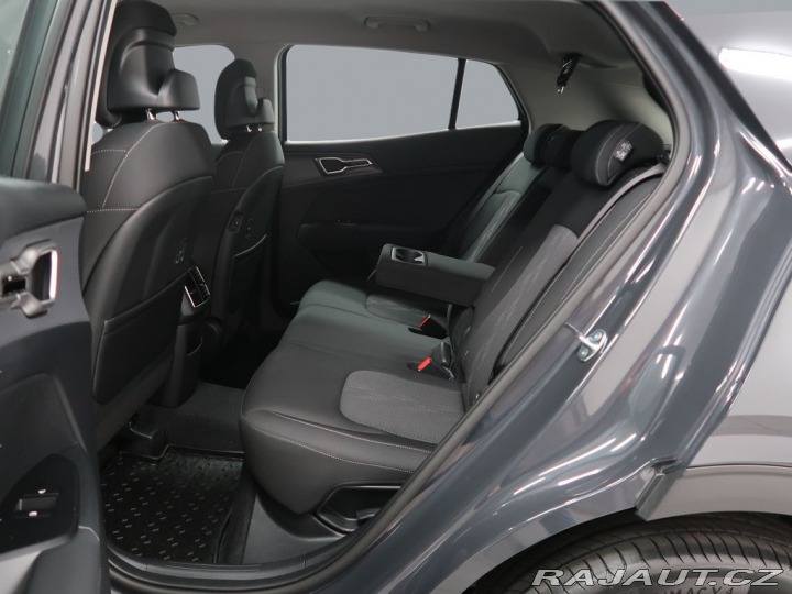 Kia Sportage Exclusive 4x2 - Vůz ve vý 2026