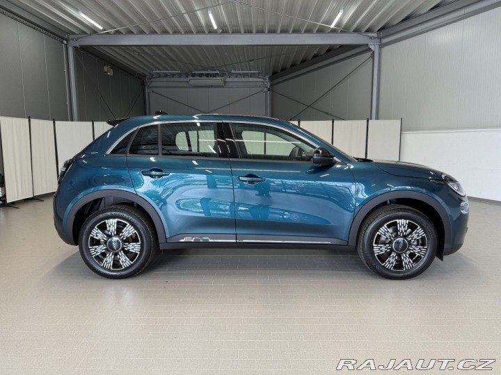 Fiat 600 1.2 Turbo Hybrid 110k MHE 2025