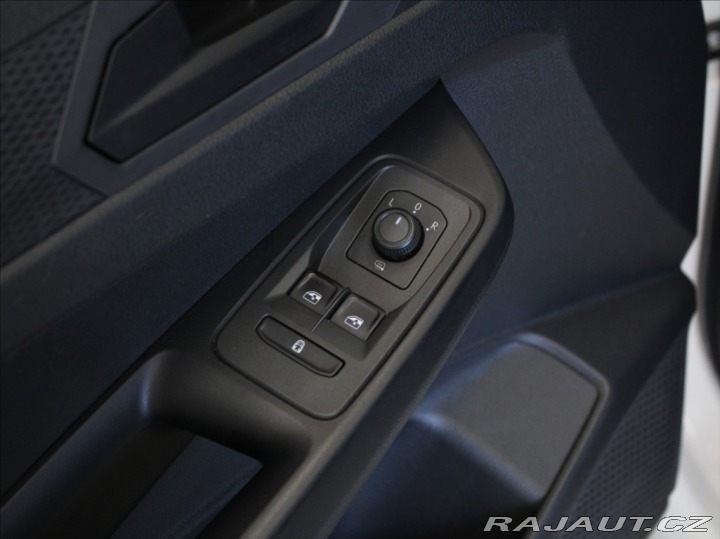 Volkswagen Caddy 2,0 TDi Maxi Life 7-míst 2023
