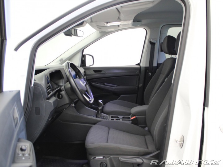 Volkswagen Caddy 2,0 TDi Maxi Life 7-míst 2023