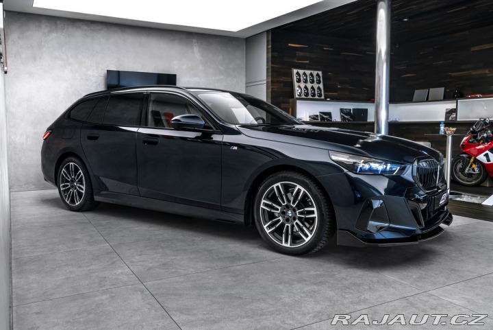 BMW 5 D xDrive Touring M paket 2024