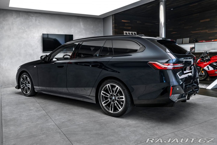 BMW 5 D xDrive Touring M paket 2024