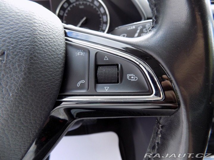 Škoda Superb 2.0TDI/DSG/Comfort-Line/N 2015