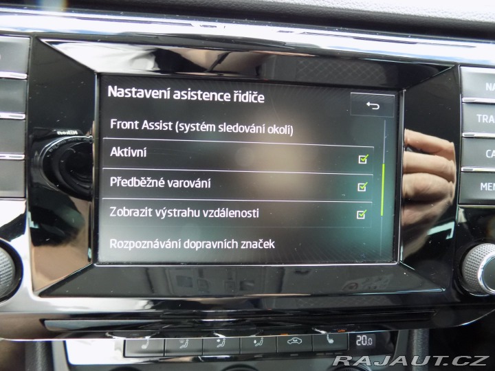 Škoda Superb 2.0TDI/DSG/Comfort-Line/N 2015