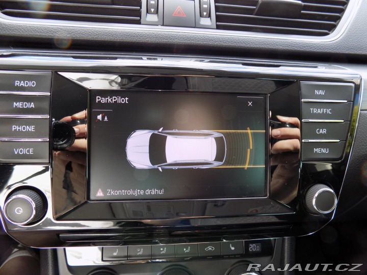 Škoda Superb 2.0TDI/DSG/Comfort-Line/N 2015