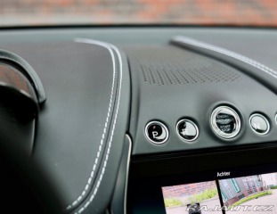 Aston Martin DBX 4.0 V8 707PS | China Gre 2023