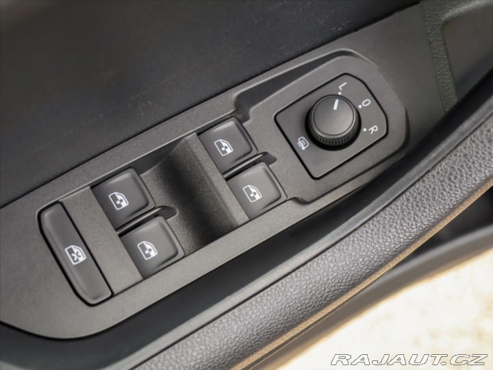 Škoda Karoq 2,0 TDI 110kW 4x4 CZ Ambi 2018