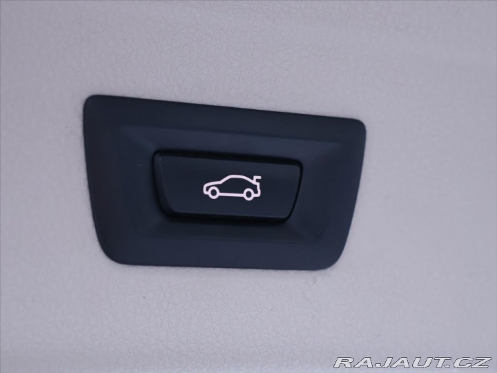 BMW 3 2,0 320d GT 135kW Xenon 2013
