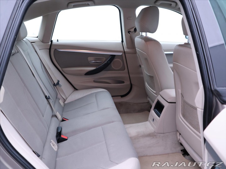 BMW 3 2,0 320d GT 135kW Xenon 2013