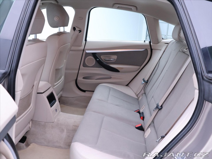 BMW 3 2,0 320d GT 135kW Xenon 2013