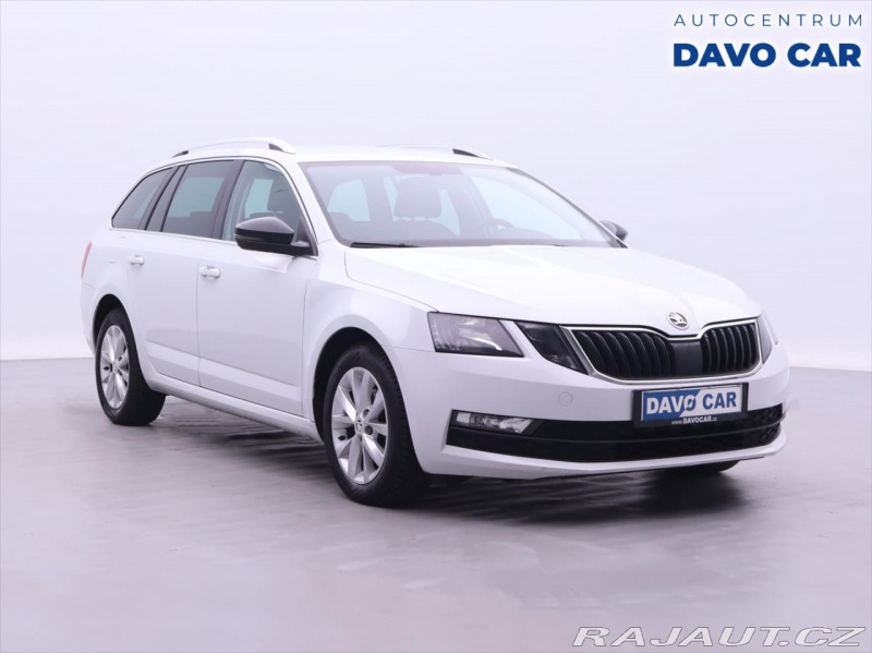 Škoda Octavia 1,6 TDI DSG Clever Navi D