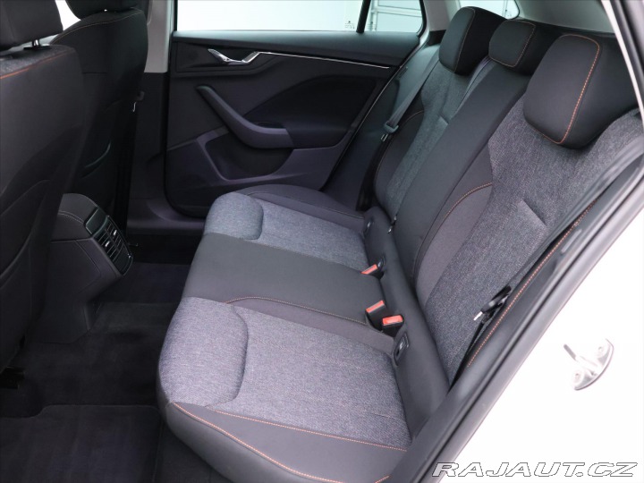 Škoda Kamiq 1,0 TSI Clever Virtual Na 2022