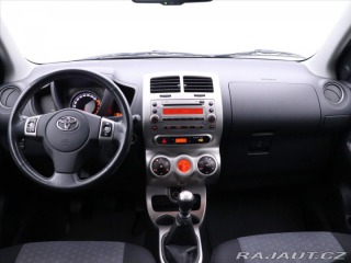Toyota Urban Cruiser 1,4 D-4D AWD Aut.Klima Ta 2009