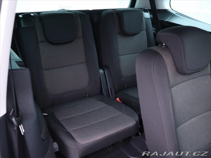 Volkswagen Sharan 2,0 TDI 103kW DSG 7-Míst 2012