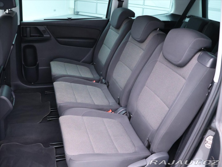 Volkswagen Sharan 2,0 TDI 103kW DSG 7-Míst 2012