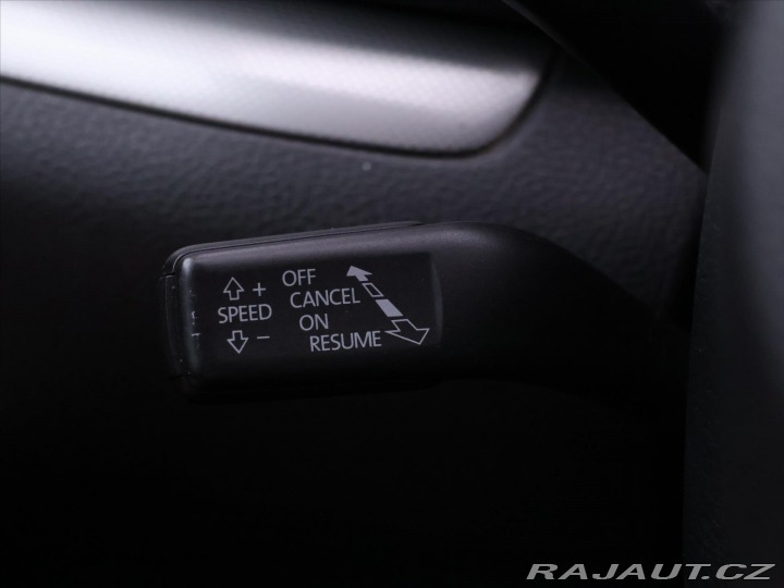 Volkswagen Sharan 2,0 TDI 103kW DSG 7-Míst 2012
