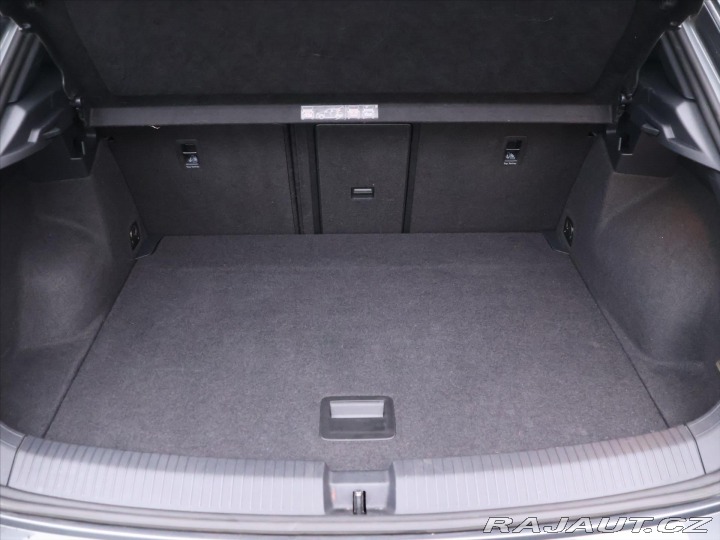 Volkswagen T-Roc 1,5 TSI 110 kW DSG R-Line 2021