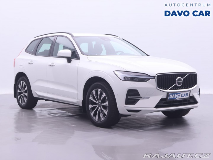 Volvo XC60 2,0 B5 183kW AWD Momentum 2022