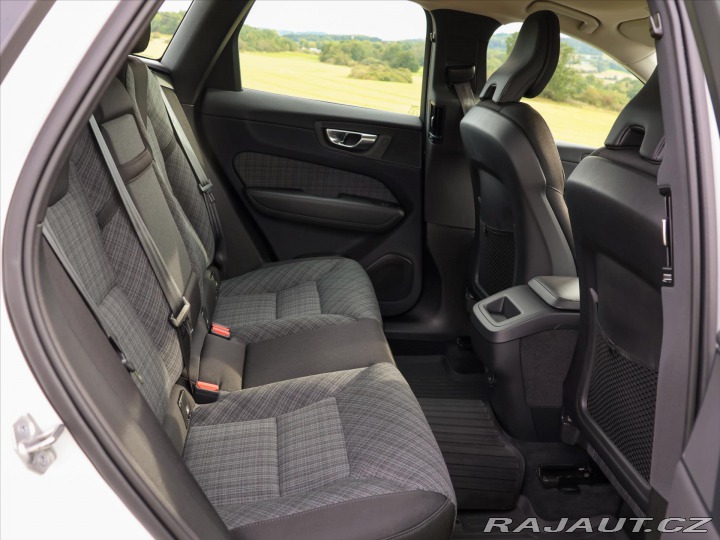 Volvo XC60 2,0 B5 183kW AWD Summum P 2022
