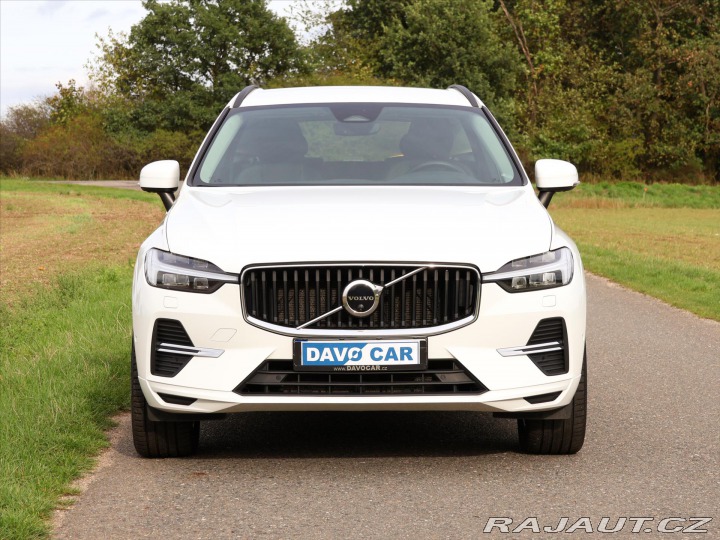 Volvo XC60 2,0 B5 183kW AWD Summum D 2022