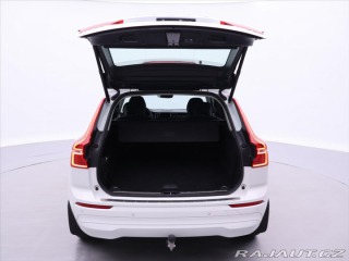 Volvo XC60 2,0 B5 183kW AWD Momentum 2022