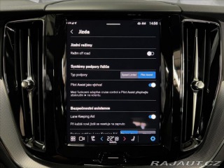 Volvo XC60 2,0 B4 AWD PLUS DARK, KEY 2024