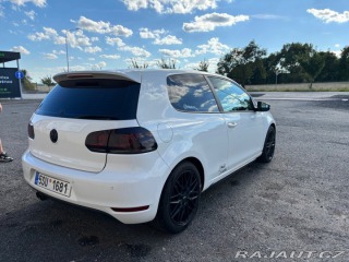Volkswagen Golf 2,0   GTD 2010