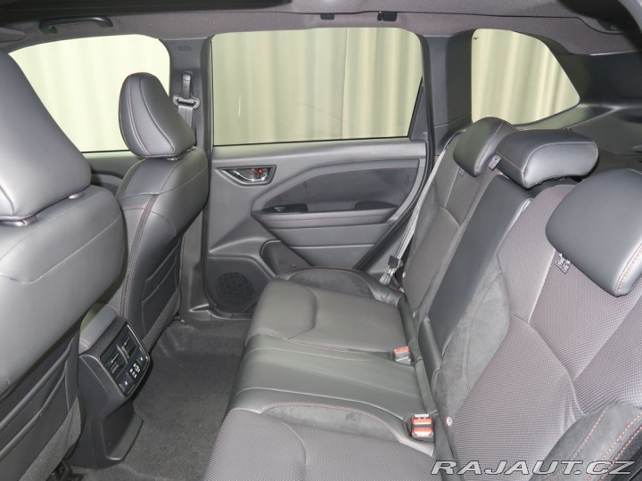 Subaru Forester 4x4 AWD TOURING. Ve výrob 2025