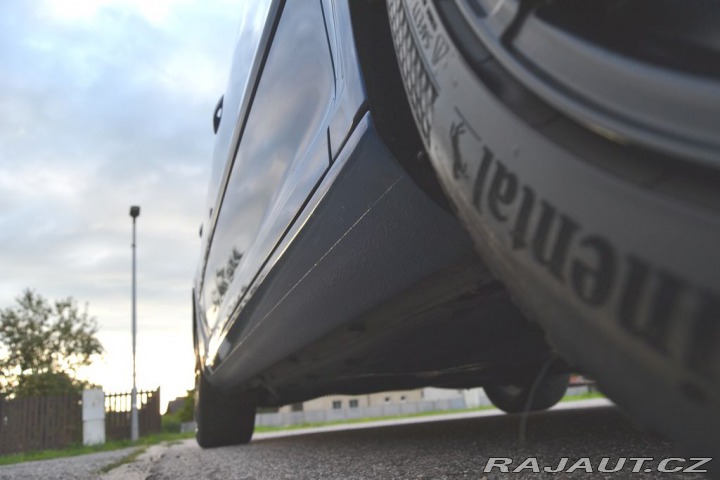 Škoda Octavia II 2.0 TDI 125kW RS kombi 2010