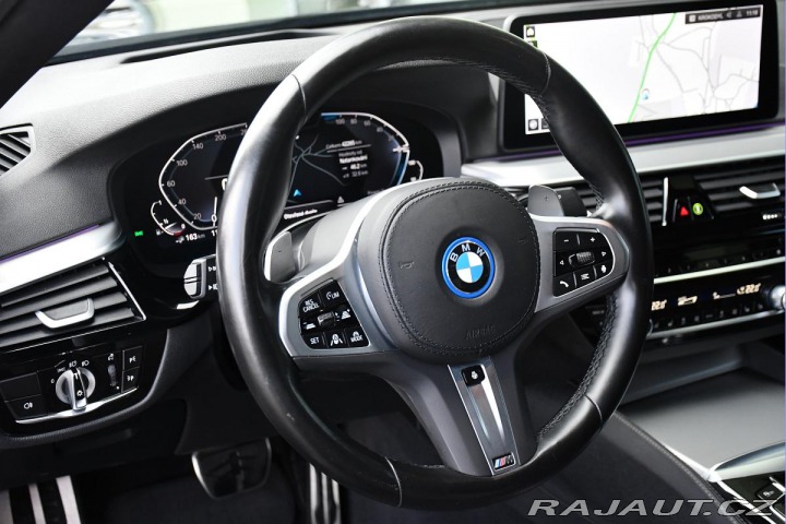 BMW 5 530e PHEV M-SPORT xD HUD 2023