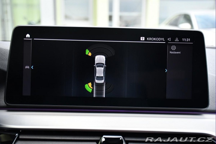 BMW 5 530e PHEV MSPORT xD HUD 9 2023