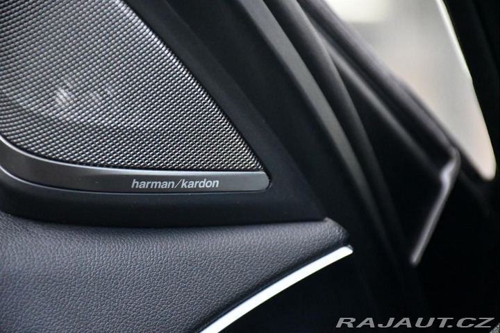 BMW 5 530e PHEV MSPORT xD HUD 9 2023