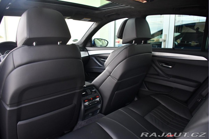 BMW M5 4.4 V8 NVISION HUD REZERV 2012