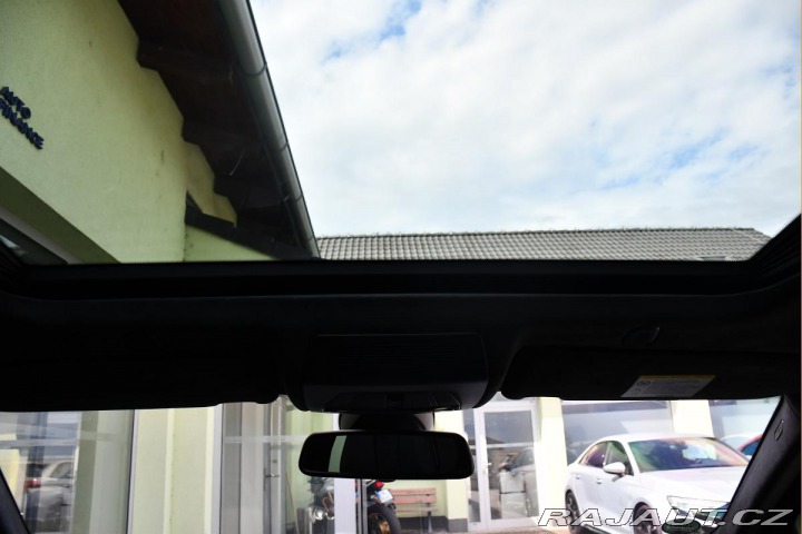 BMW M5 4.4 V8 NVISION HUD REZERV 2012