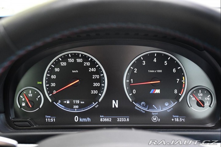 BMW M5 4.4 V8 NVISION HUD REZERV 2012