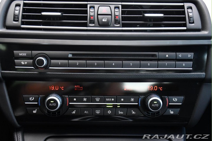 BMW M5 4.4 V8 NVISION HUD REZERV 2012