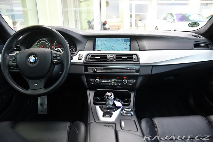 BMW M5 4.4 V8 NVISION HUD REZERV 2012