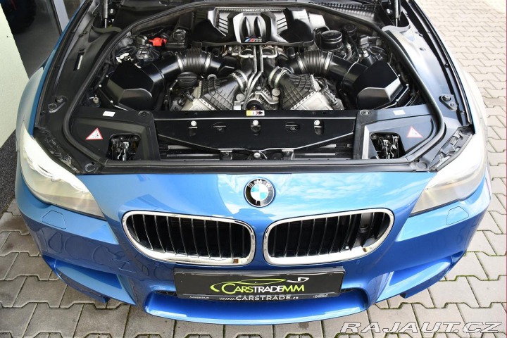 BMW M5 4.4 V8 NVISION HUD REZERV 2012