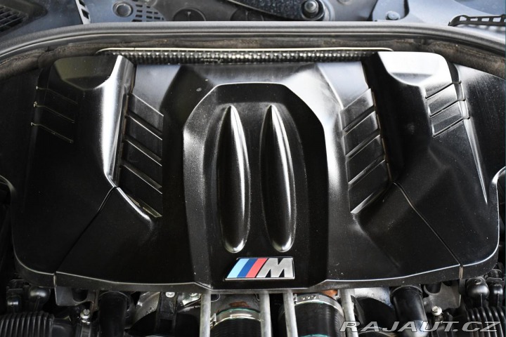 BMW M5 4.4 V8 NVISION HUD REZERV 2012