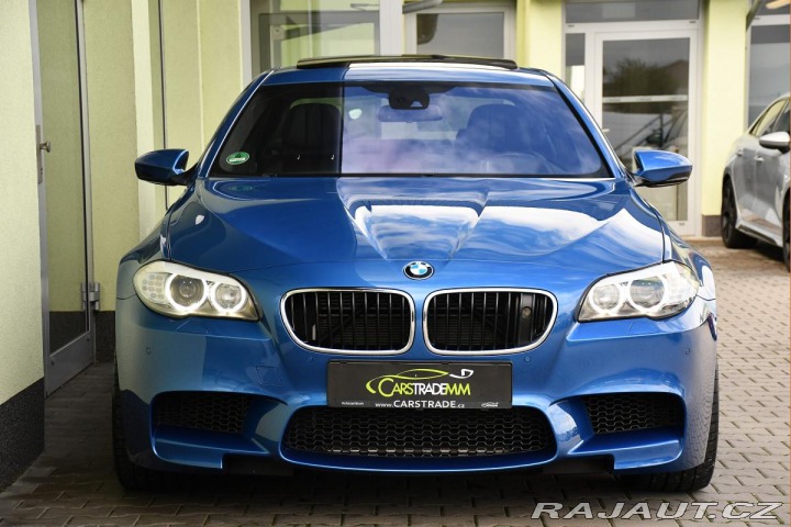 BMW M5 4.4 V8 NVISION HUD REZERV 2012
